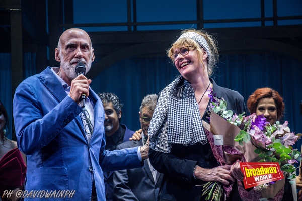 PHOTO FLASH: Saludos finales de PRETTY WOMAN en la noche de estreno Image