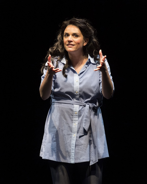 Cecily Strong  Photo