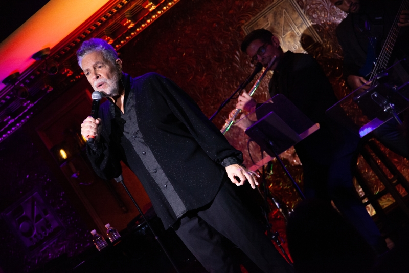 Review: Clint Holmes Astonishes 54 Below Audience With BETWEEN THE MOON AND NEW YORK CITY 