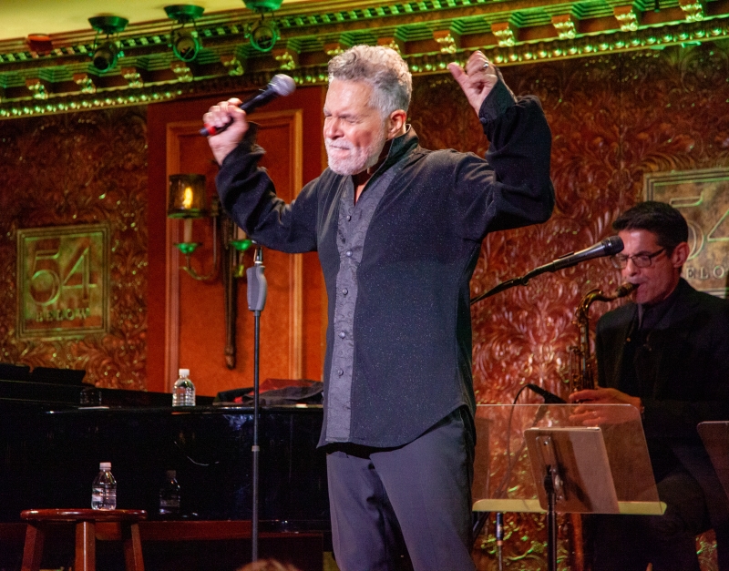 Review: Clint Holmes Astonishes 54 Below Audience With BETWEEN THE MOON AND NEW YORK CITY 