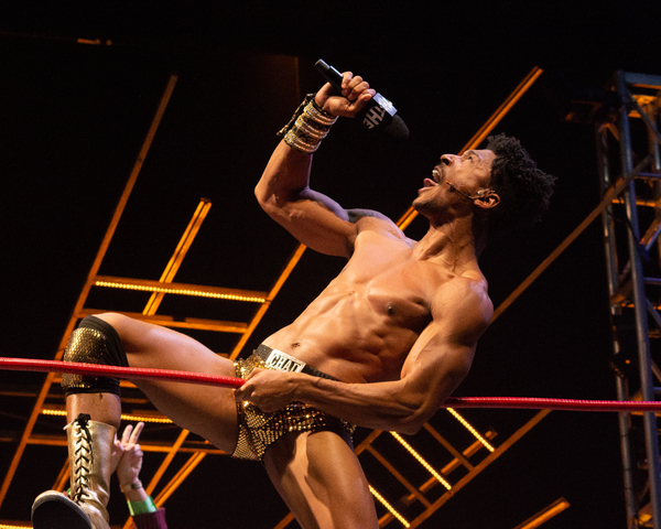 Photos & Video: First Look at THE ELABORATE ENTRANCE OF CHAD DEITY at ZACH 
