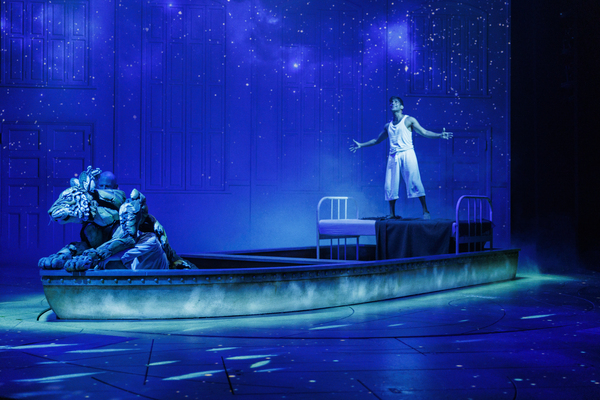 Photos: First Look at the New Cast of LIFE OF PI Image