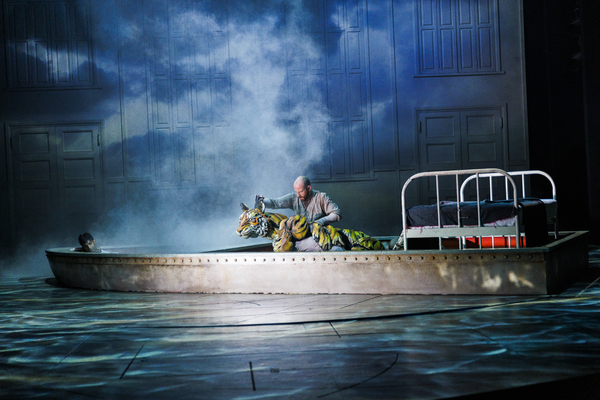 Photos: First Look at the New Cast of LIFE OF PI Image