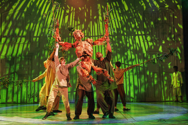 Photos: First Look at the New Cast of LIFE OF PI Image