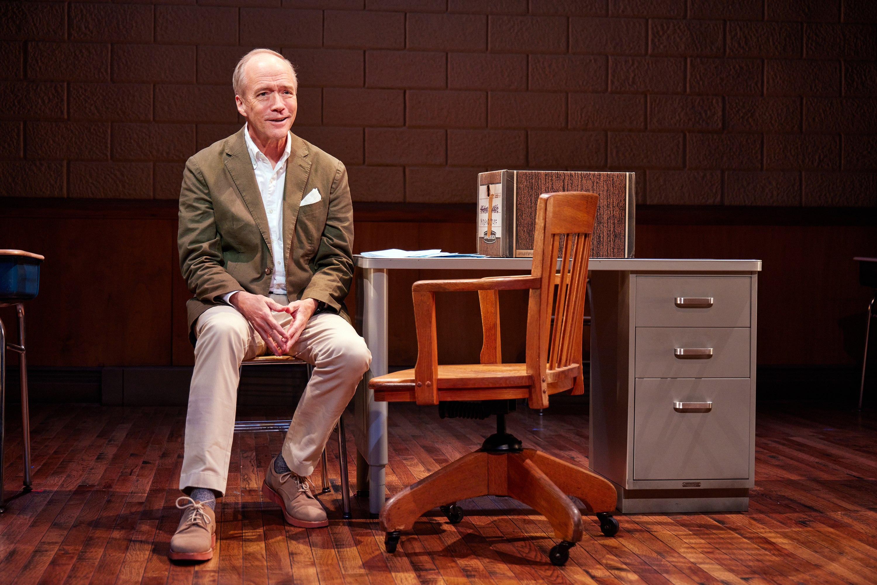 Photos: First Look at Douglas McGrath in John Lithgow-Directed EVERYTHING'S FINE Image