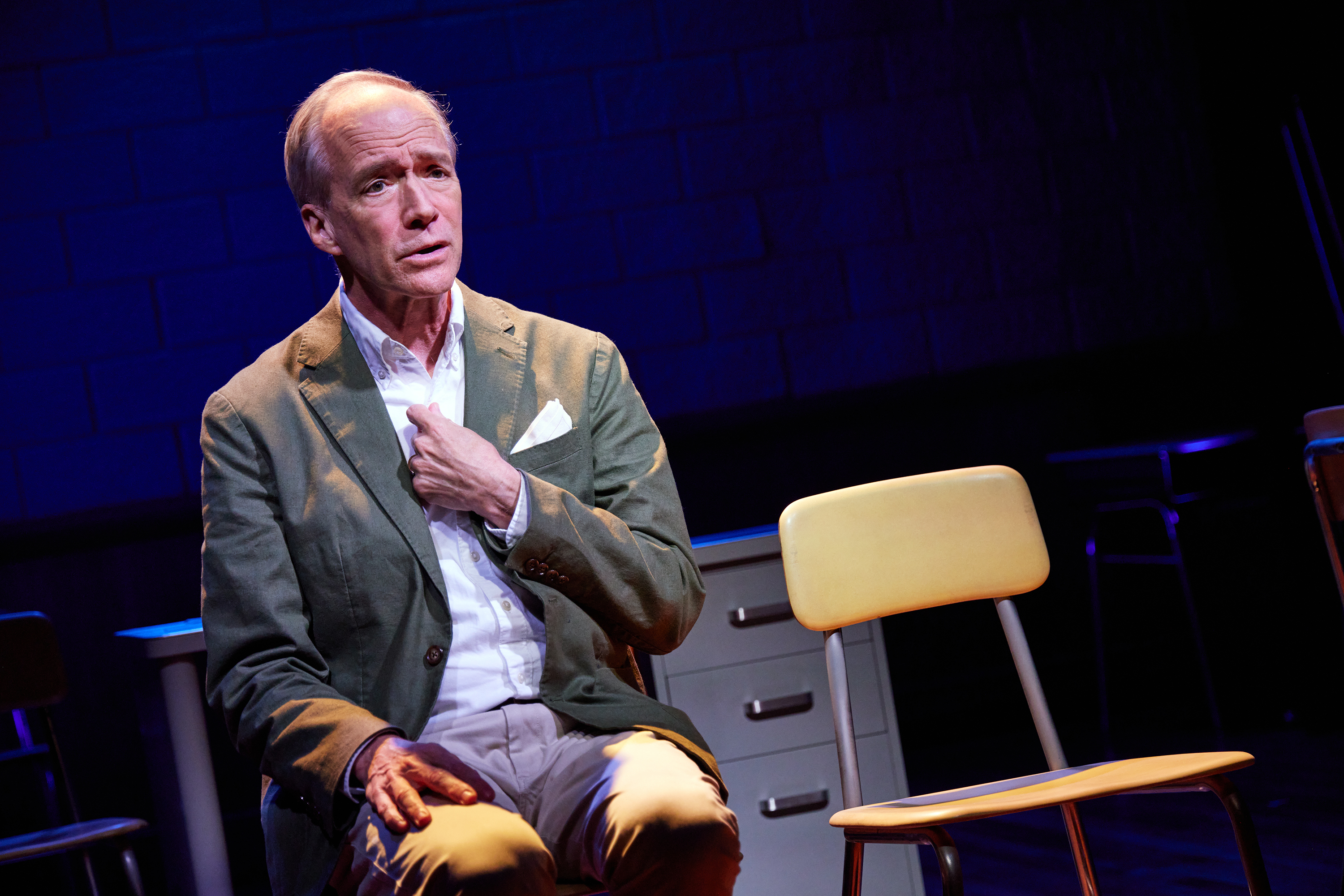 Photos: First Look at Douglas McGrath in John Lithgow-Directed EVERYTHING'S FINE Image