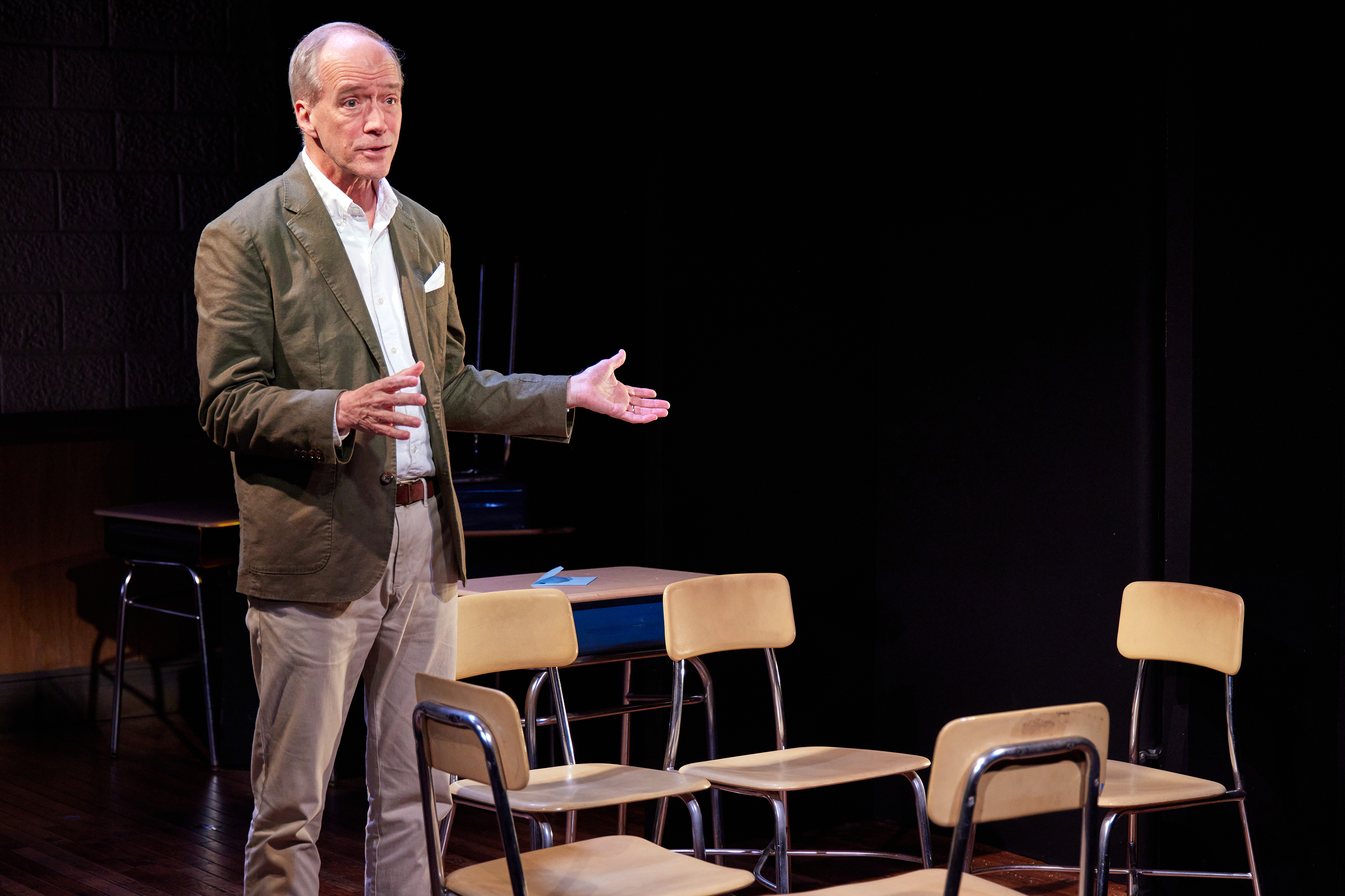 Photos: First Look at Douglas McGrath in John Lithgow-Directed EVERYTHING'S FINE Image