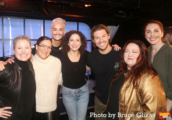 Photos: Original TITANIC Star Victor Garber Visits TITANIQUE Image