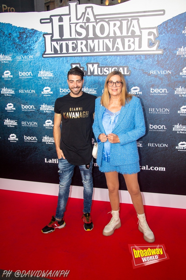 PHOTOS: Noche de estreno de LA HISTORIA INTERMINABLE Image