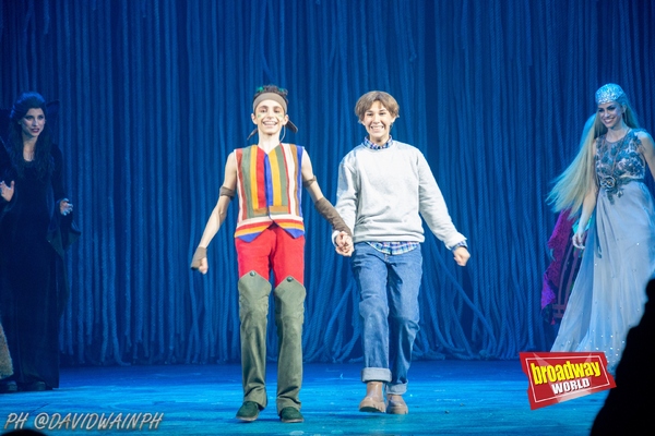 PHOTOS: Noche de estreno de LA HISTORIA INTERMINABLE Image