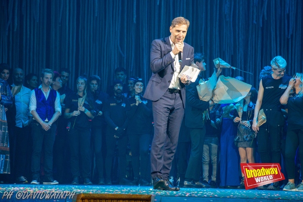 PHOTOS: Noche de estreno de LA HISTORIA INTERMINABLE Image