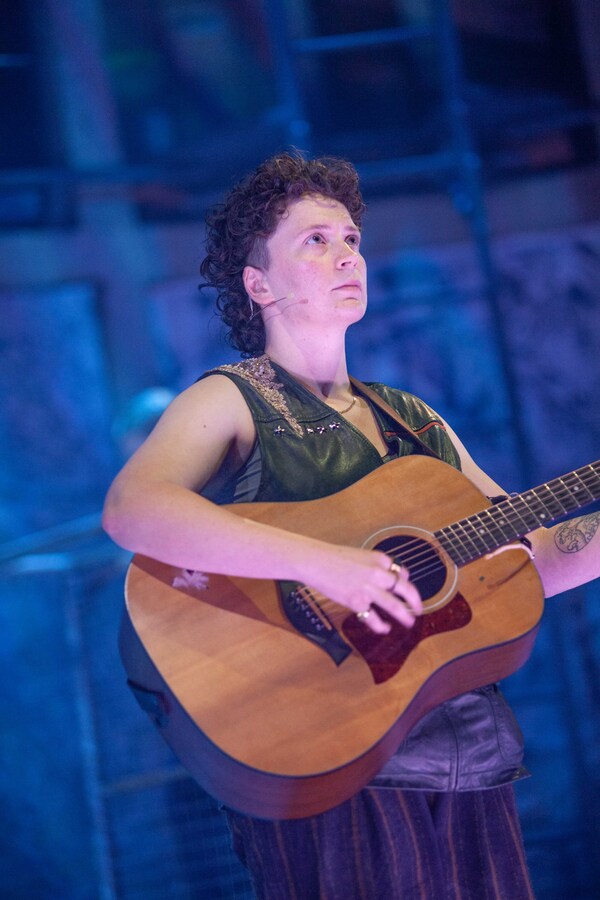 Photos: First Look at Carrie Hope Fletcher, Jonathan Slinger & More in THE CAUCASIAN CHALK CIRCLE 