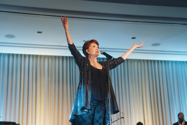 Photos: Porchlight Music Theatre Honors Donna McKechnie at ICONS Gala  Image