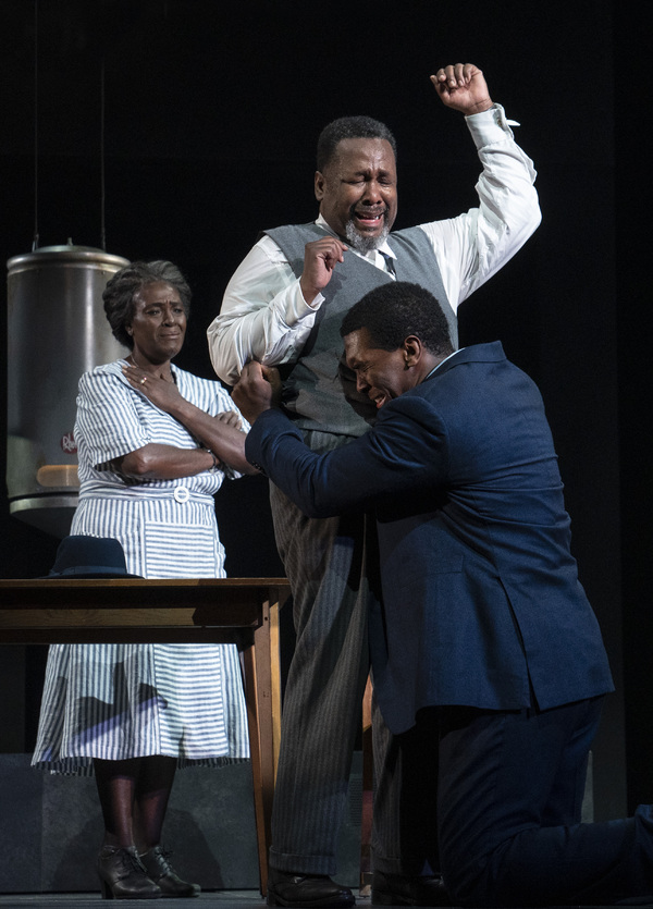 Photos: First Look at Wendell Pierce, Sharon D. Clarke, and More in DEATH OF A SALESMAN Image