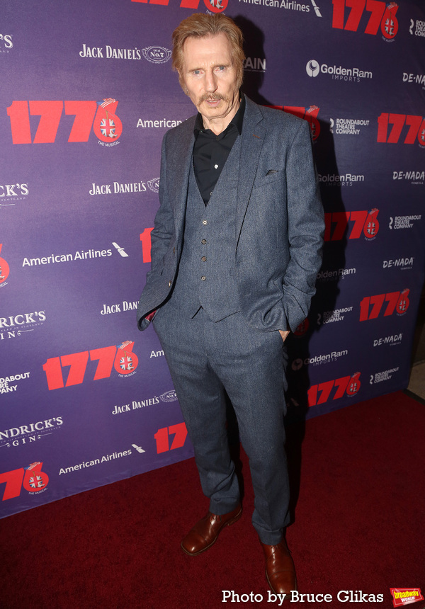 Photos: Stars Arrive on the 1776 Red Caret on Opening Night Image