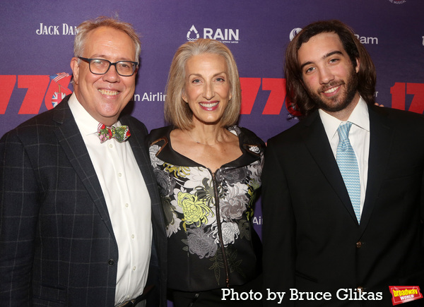Photos: Stars Arrive on the 1776 Red Caret on Opening Night Image