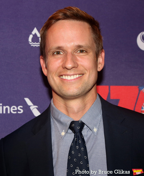 Photos: Stars Arrive on the 1776 Red Caret on Opening Night Image