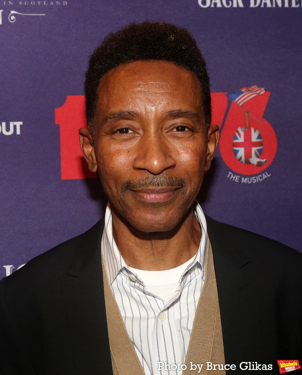Photos: Stars Arrive on the 1776 Red Caret on Opening Night Image