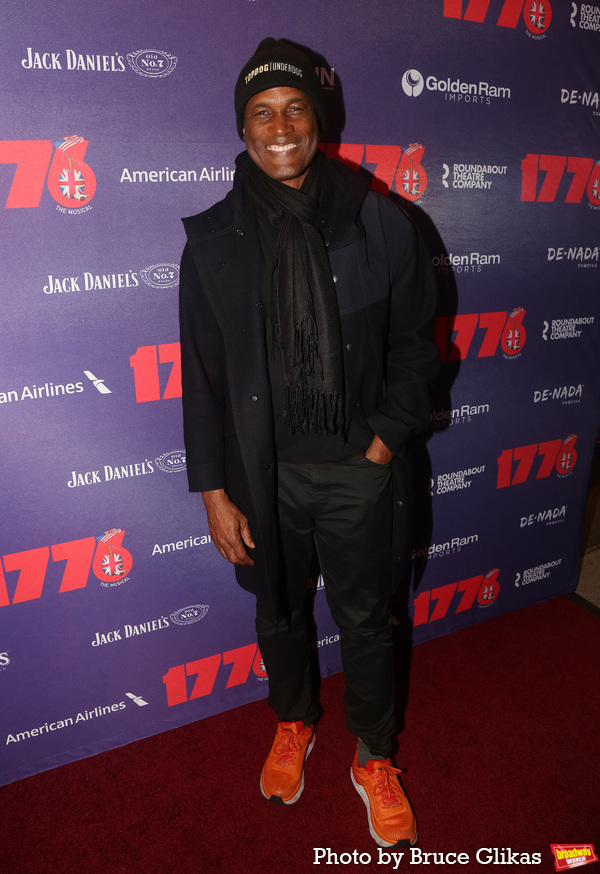 Photos: Stars Arrive on the 1776 Red Caret on Opening Night Image