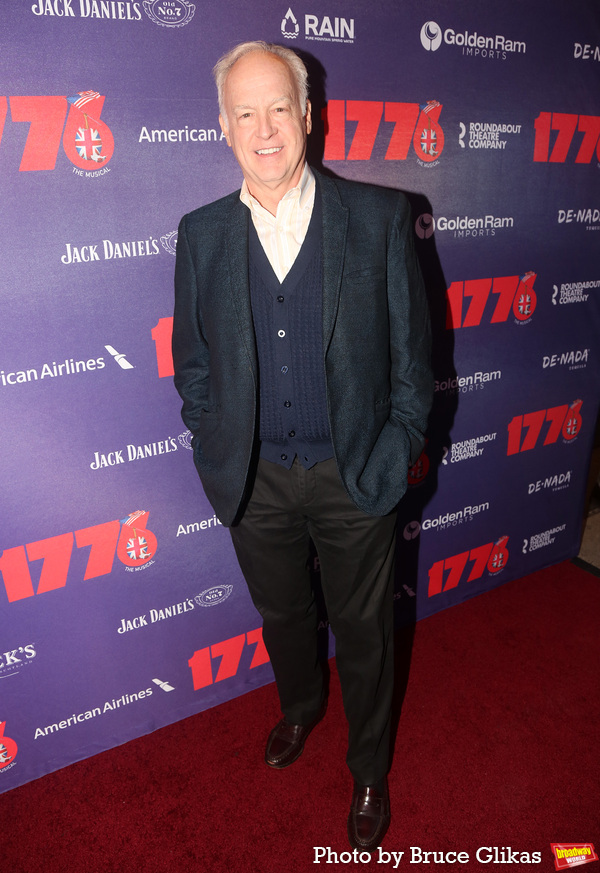 Photos: Stars Arrive on the 1776 Red Caret on Opening Night Image