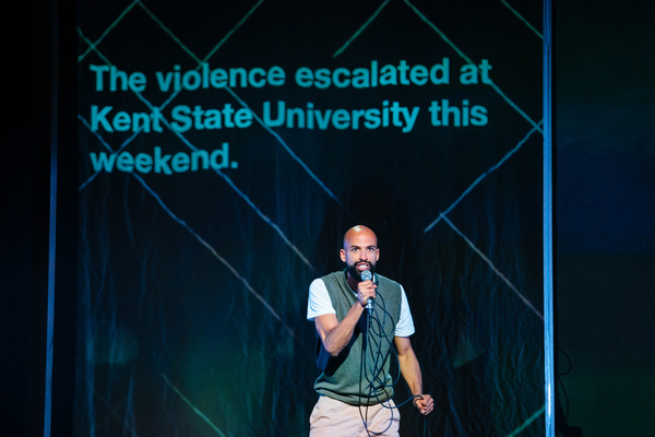 Photos: First Look at David Farr's A DEAD BODY IN TAOS UK Tour Image
