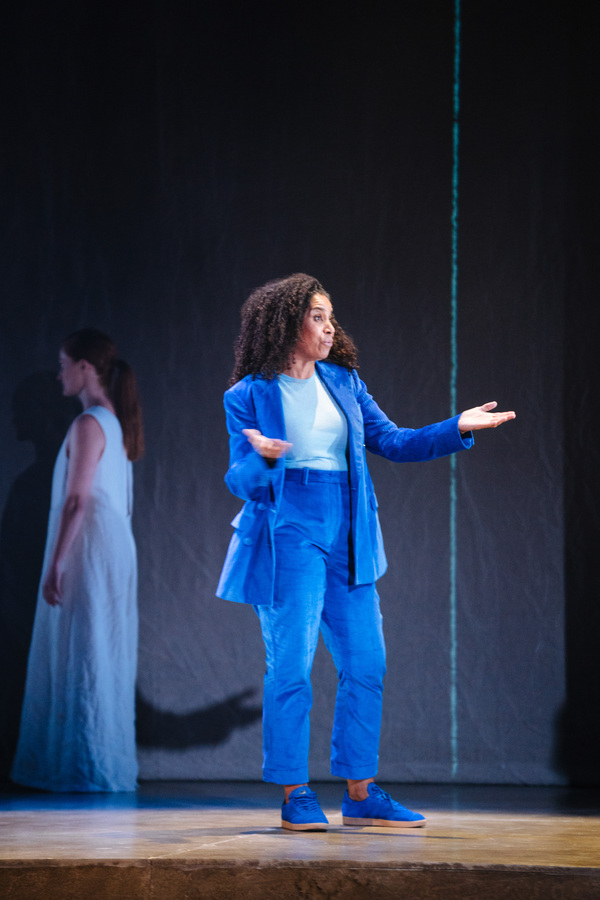 Photos: First Look at David Farr's A DEAD BODY IN TAOS UK Tour Image