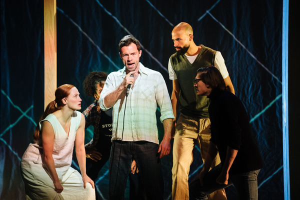 Photos: First Look at David Farr's A DEAD BODY IN TAOS UK Tour Image