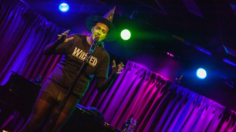 Photos: TIM MURRAY IS WITCHES! Plays The Green Room 42 