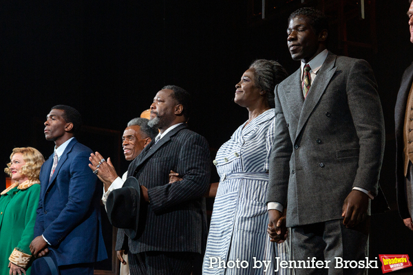 Photos: The Cast of DEATH OF A SALESMAN Takes Their Opening Night Bows Image