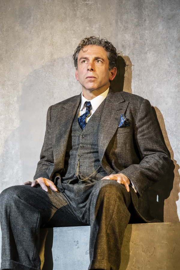 Photos: First Look at David Tennant and More in GOOD at the Harold Pinter Theatre Image