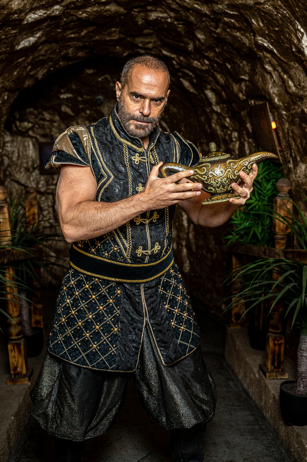 Photos: First Look at ALADDIN at the Wolverhampton Grand Image