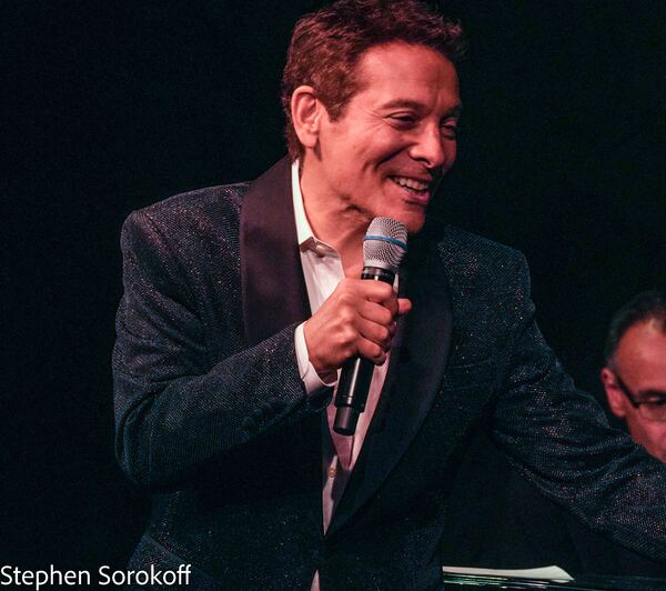 PHOTOS: Michael Feinstein Continues Sold Out Run at Cafe Carlyle Image