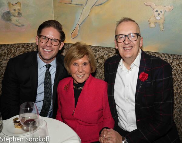 PHOTOS: Michael Feinstein Continues Sold Out Run at Cafe Carlyle Image