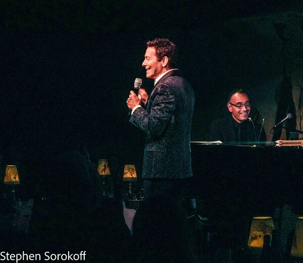 PHOTOS: Michael Feinstein Continues Sold Out Run at Cafe Carlyle 