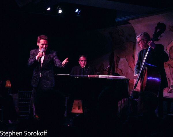PHOTOS: Michael Feinstein Continues Sold Out Run at Cafe Carlyle Image