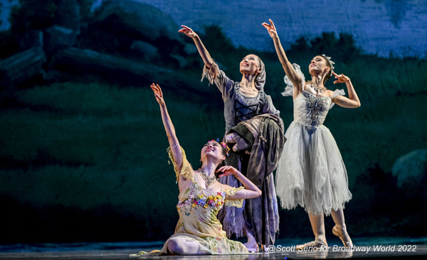 Photos: Philadelphia Ballet's CINDERELLA at The Academy Of Music Image