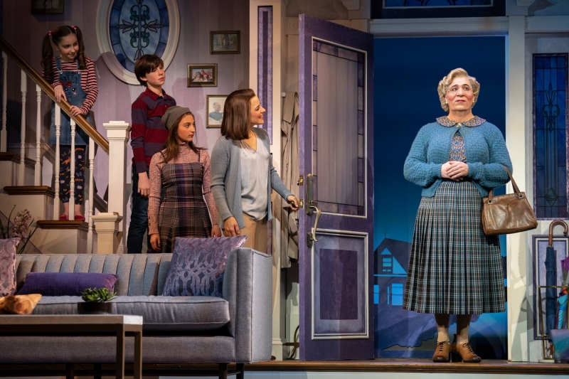 Interview: Analise Scarpaci on Learning from Lydia, Paving New Paths, and Embracing 'Pathetic' at 54 Below Image
