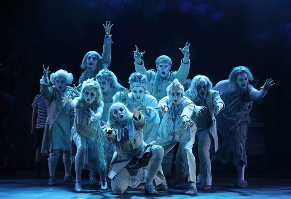 Photos: First Look at Teri Hatcher and More in 5-Star Theatricals' THE ADDAMS FAMILY Image