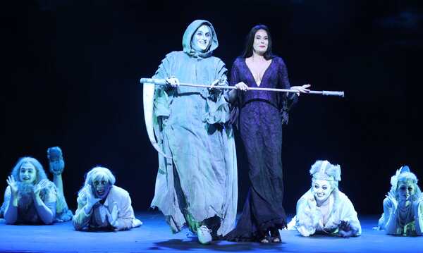 Photos: First Look at Teri Hatcher and More in 5-Star Theatricals' THE ADDAMS FAMILY Image