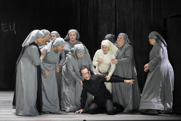 Photos: First Look at San Francisco Opera's DIALOGUES OF THE CARMELITES Image