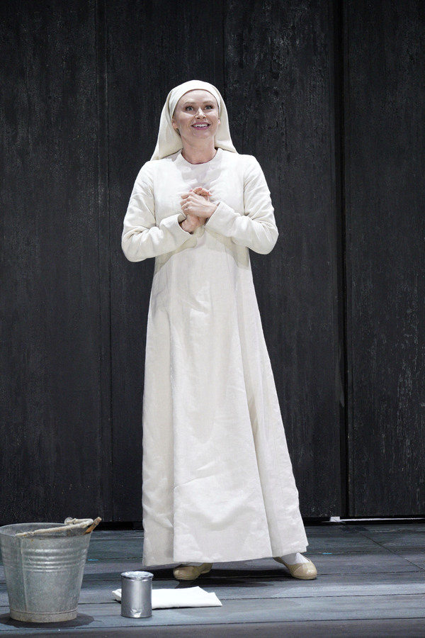 Photos: First Look at San Francisco Opera's DIALOGUES OF THE CARMELITES Image