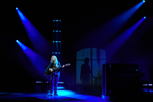Photos: First Look at Melissa Etheridge's MY WINDOW - A JOURNEY THROUGH LIFE Image