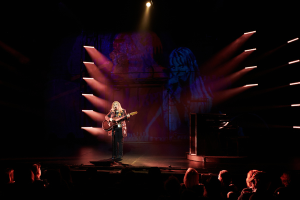 Photos: First Look at Melissa Etheridge's MY WINDOW - A JOURNEY THROUGH LIFE Image