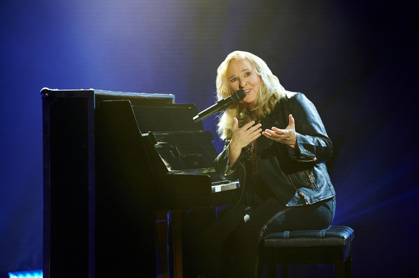 Photos: First Look at Melissa Etheridge's MY WINDOW - A JOURNEY THROUGH LIFE Image