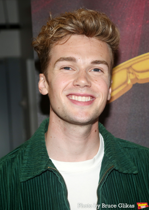 Photos: The Cast of & JULIET Performs for the Press! Image