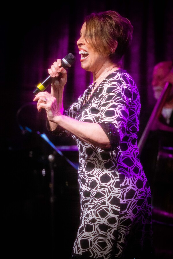 Photos: THE LINEUP WITH SUSIE MOSHER Looks Like a Fun Time For An October 11th Birdland Theater Audience Image