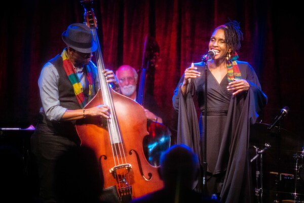 Photos: THE LINEUP WITH SUSIE MOSHER Looks Like a Fun Time For An October 11th Birdland Theater Audience Image
