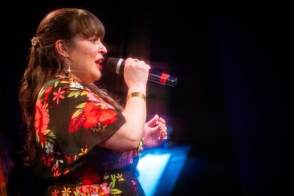 Photos: THE LINEUP WITH SUSIE MOSHER Looks Like a Fun Time For An October 11th Birdland Theater Audience Image