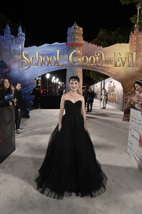 Photos: Patti LuPone, Sophia Anne Caruso & More Attend THE SCHOOL FOR GOOD & EVIL Premiere 