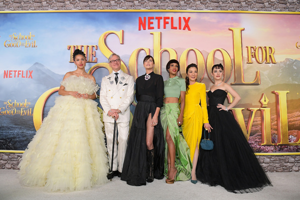 Sofia Wylie, Paul Feig, Charlize Theron, Kerry Washington, Michelle Yeoh and Sophia A Photo